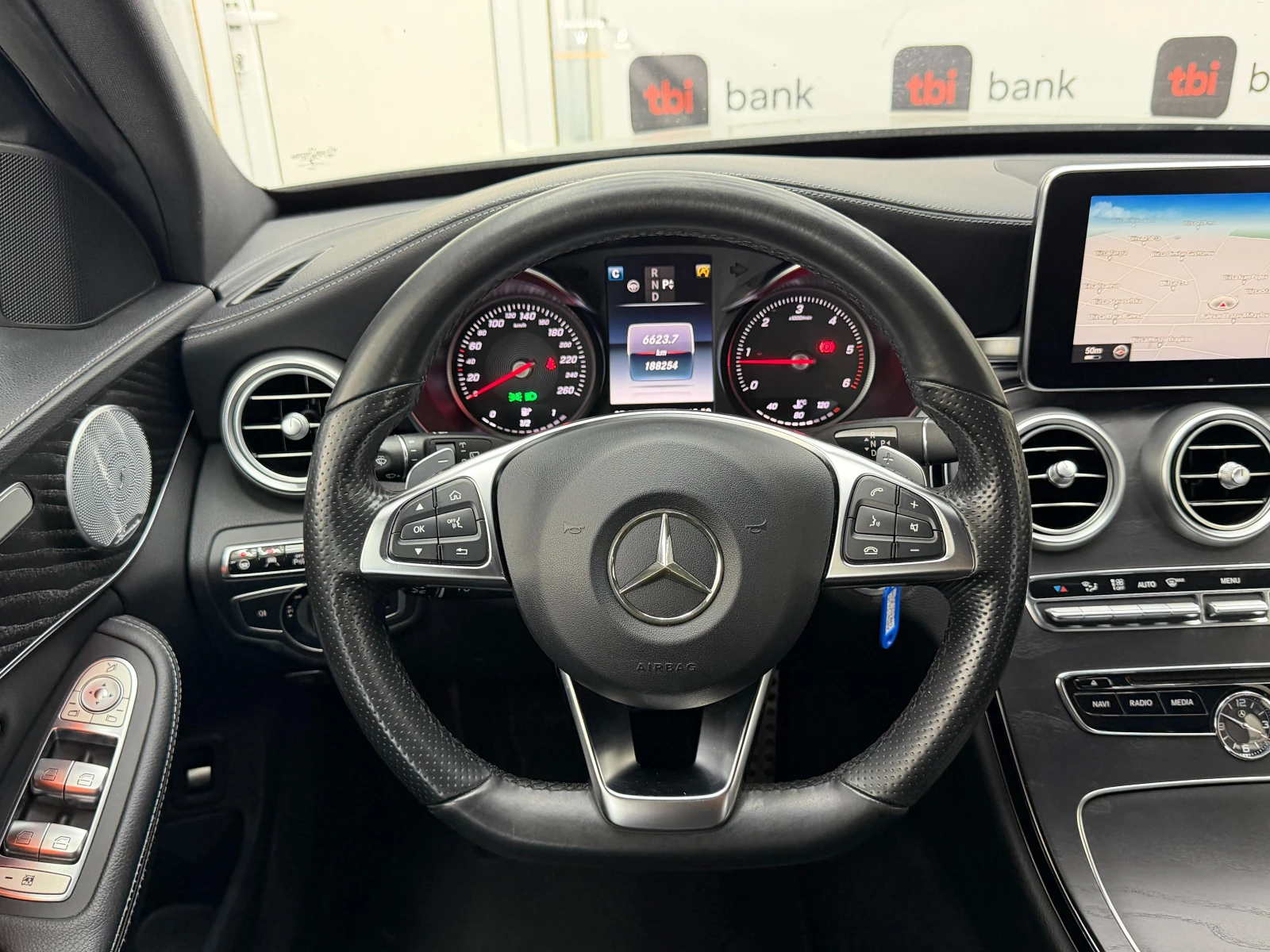 Mercedes-Benz C 250 D* AMG* СЕРВИЗНА КНИЖКА С ПЪЛНА ИСТОРИЯ , снимка 11 - Автомобили и джипове - 55218158