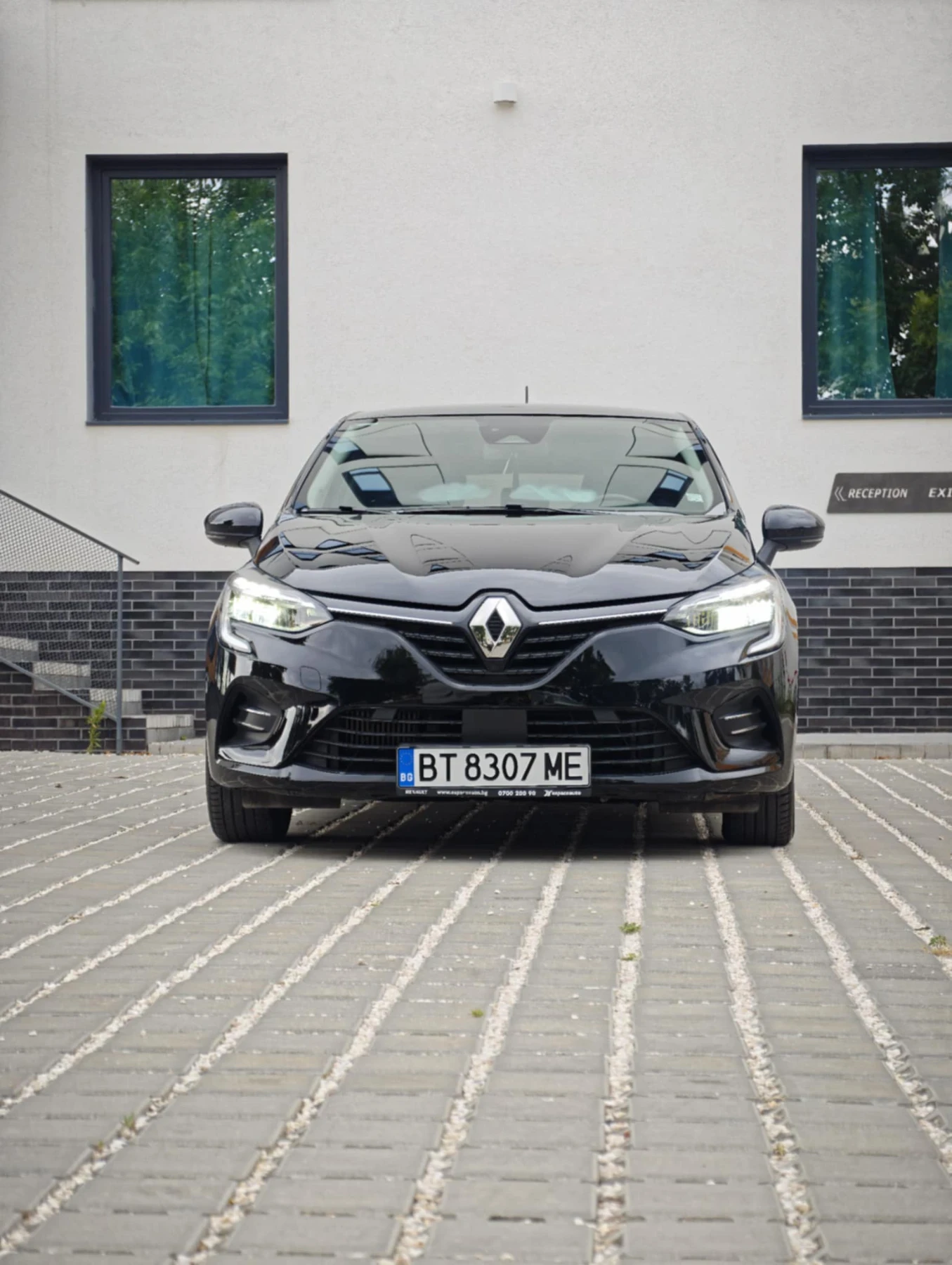 Renault Clio 1.0 tCe, снимка 5 - Автомобили и джипове - 55403984