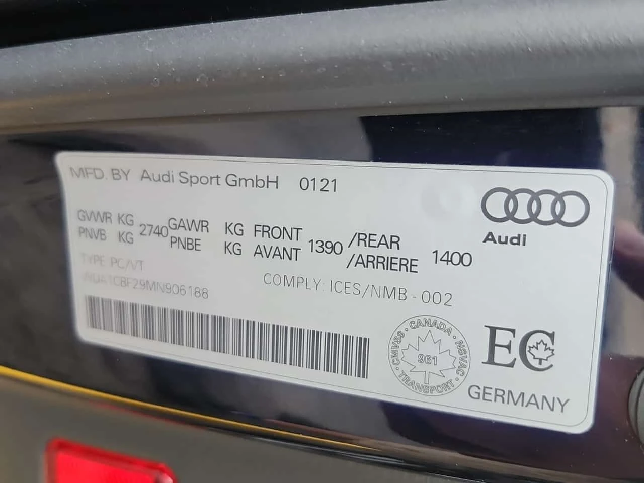Audi Rs6 * CARFAX * БЕЗ ПЪРВОНАЧАЛНА ВНОСКА, снимка 15 - Автомобили и джипове - 55404031