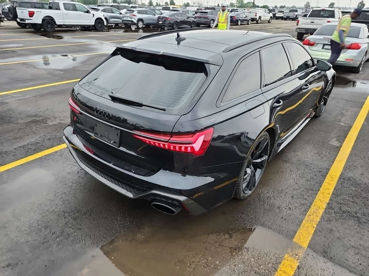 Audi Rs6 * CARFAX * БЕЗ ПЪРВОНАЧАЛНА ВНОСКА, снимка 3 - Автомобили и джипове - 55404031