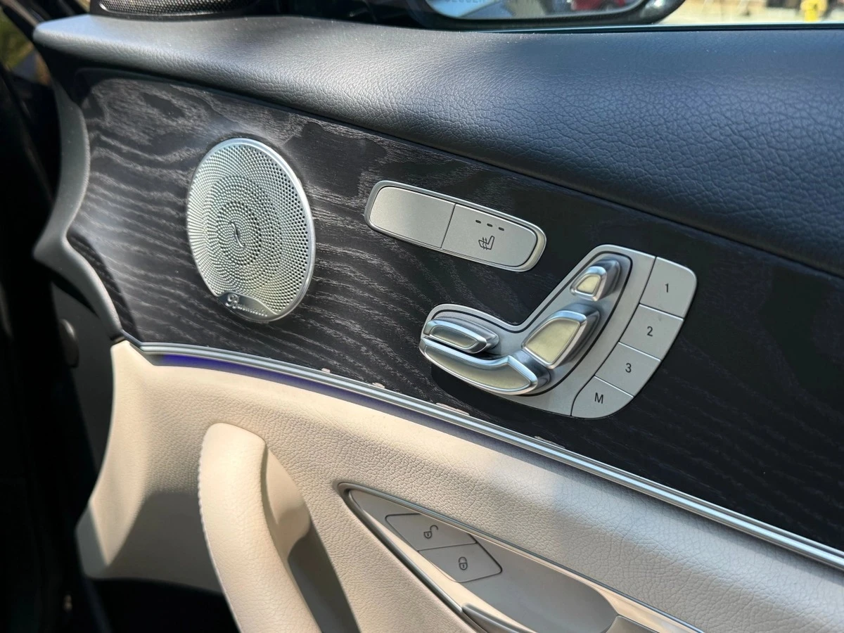 Mercedes-Benz E 400 AMG* Burmester* 360* ДИСТРОНИК* ЕДИН СОБСВЕНИК* , снимка 13 - Автомобили и джипове - 55812245