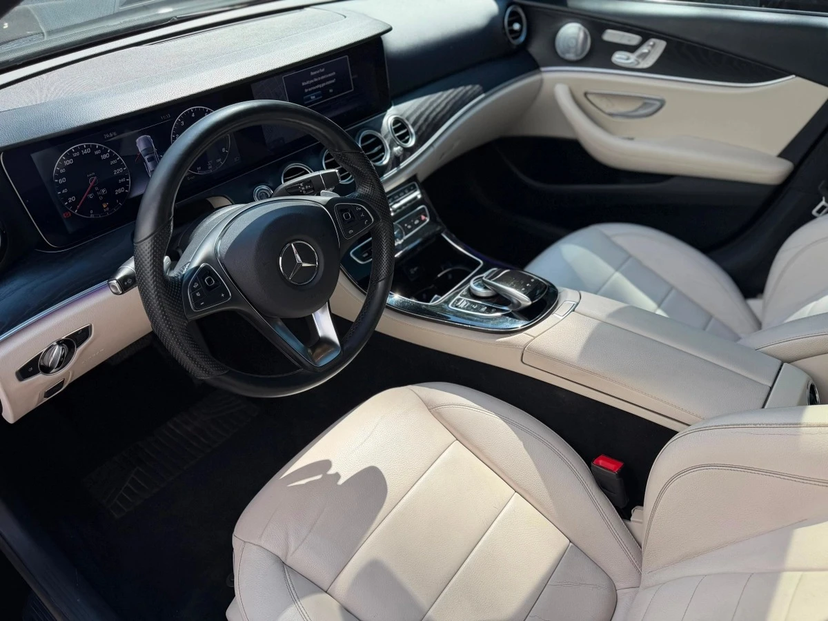 Mercedes-Benz E 400 AMG* Burmester* 360* ДИСТРОНИК* ЕДИН СОБСВЕНИК* , снимка 9 - Автомобили и джипове - 55812245