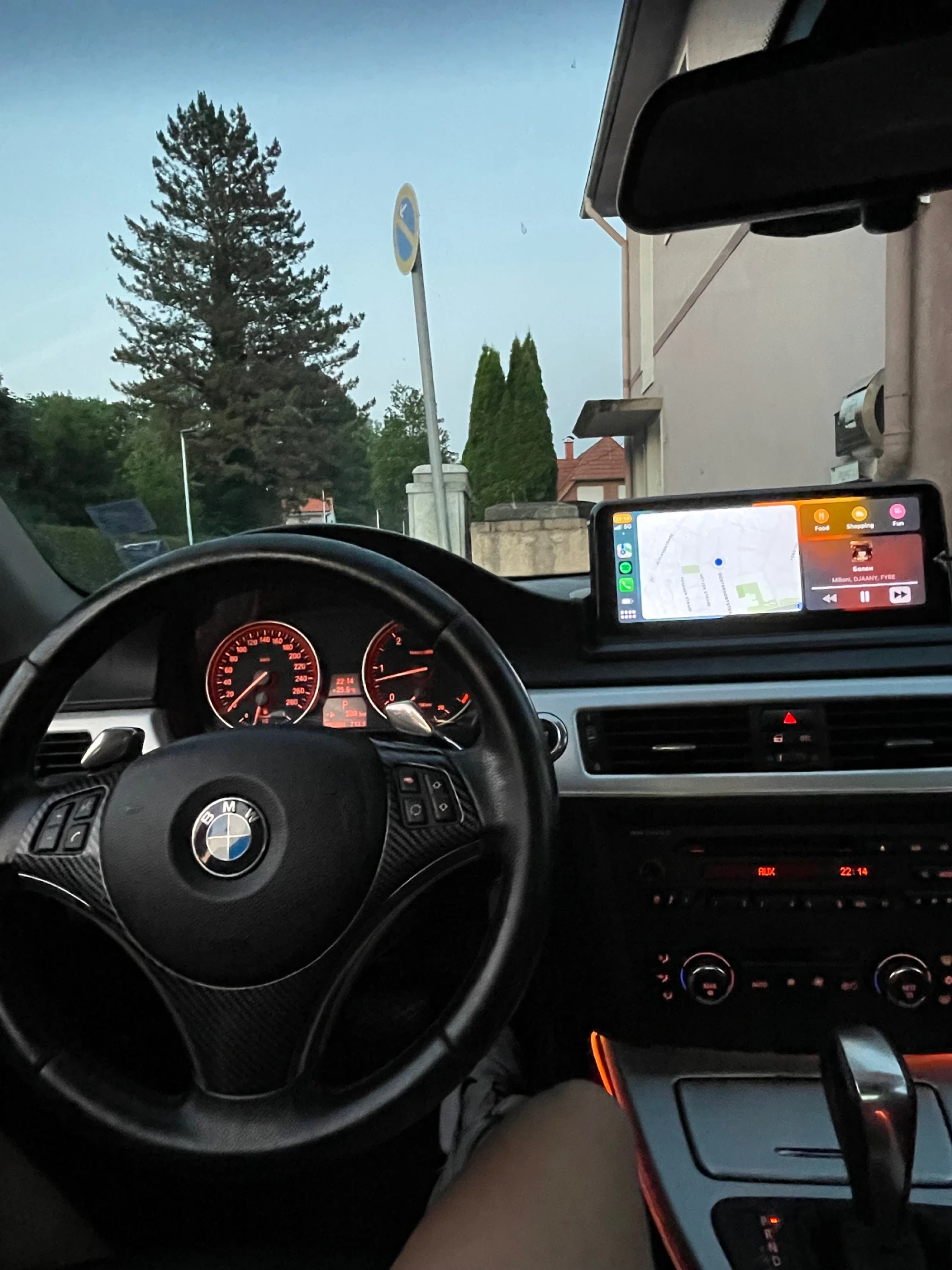 BMW 330, снимка 11 - Автомобили и джипове - 55890494