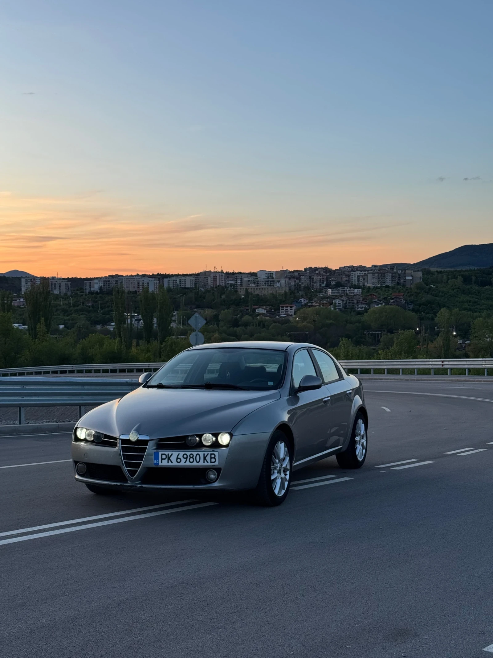 Alfa Romeo 159 1.9 JTDm , снимка 2 - Автомобили и джипове - 55989139