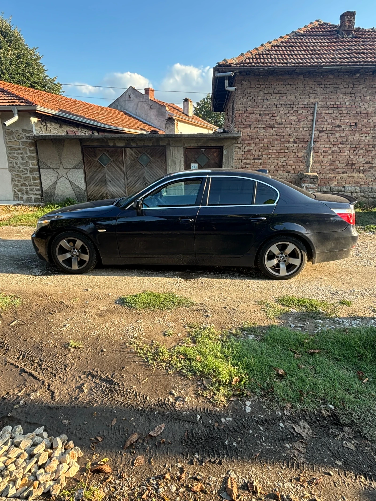BMW 523, снимка 11 - Автомобили и джипове - 56085667