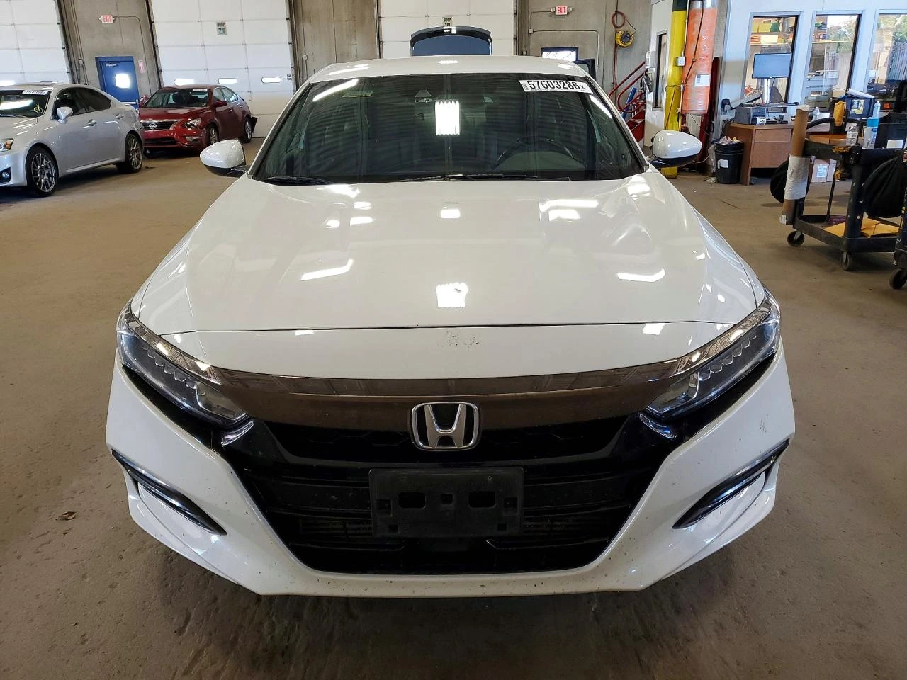 Honda Accord 1.5l Sport, снимка 5 - Автомобили и джипове - 56151059