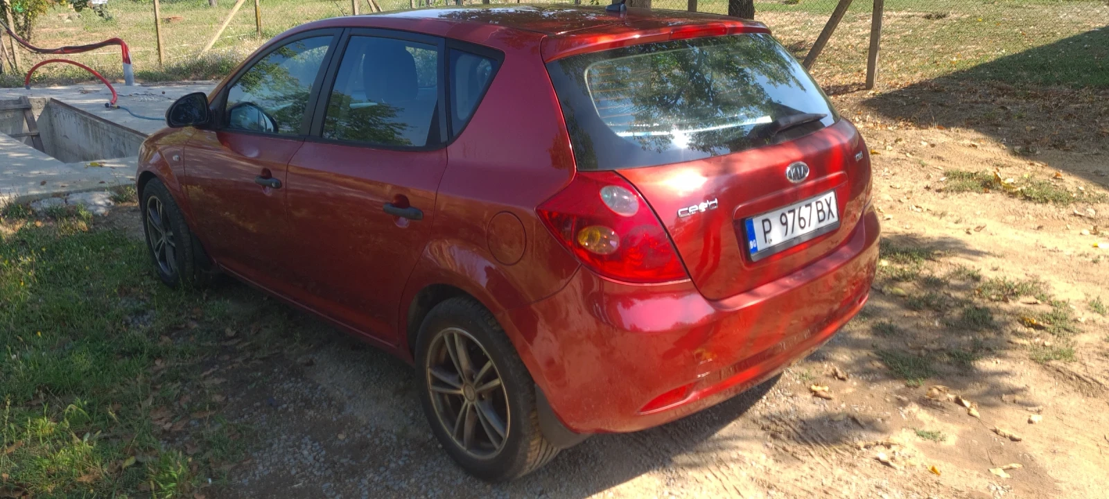 Kia Ceed 1.6 Crdi 115k.c., снимка 3 - Автомобили и джипове - 56159125
