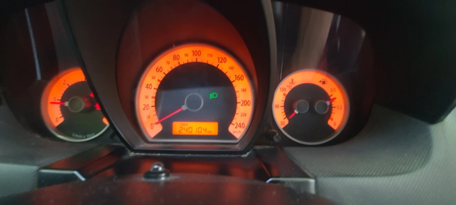 Kia Ceed 1.6 Crdi 115k.c., снимка 5 - Автомобили и джипове - 56159125