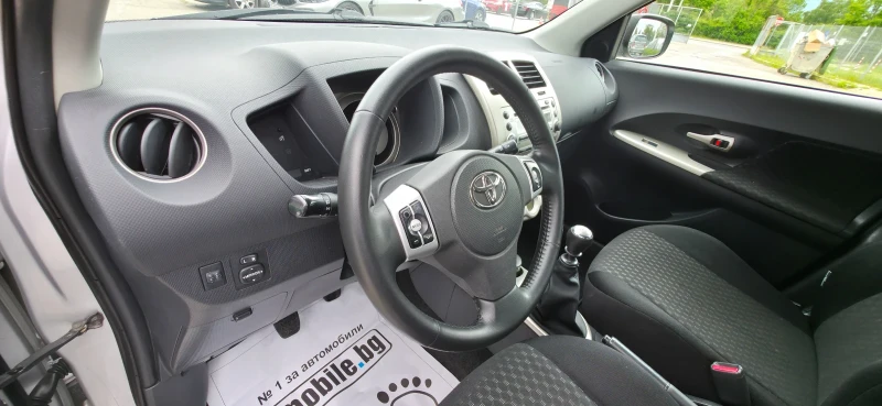Toyota Urban Cruiser 1.4 D4D 4x4 90k.c ITALIA, снимка 8 - Автомобили и джипове - 50398710