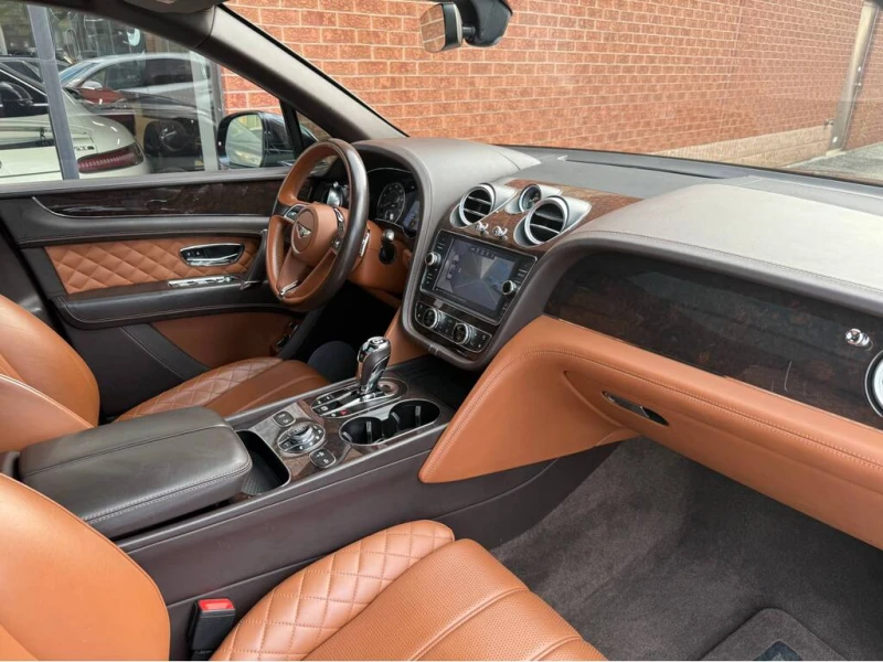 Bentley Bentayga W12/AWD/* АВТОКРЕДИТ, снимка 13 - Автомобили и джипове - 52836061