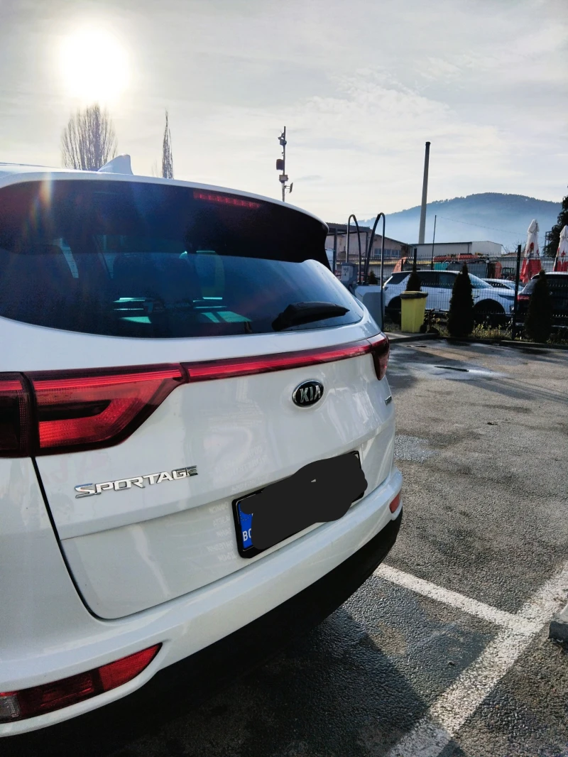Kia Sportage, снимка 4 - Автомобили и джипове - 53509110