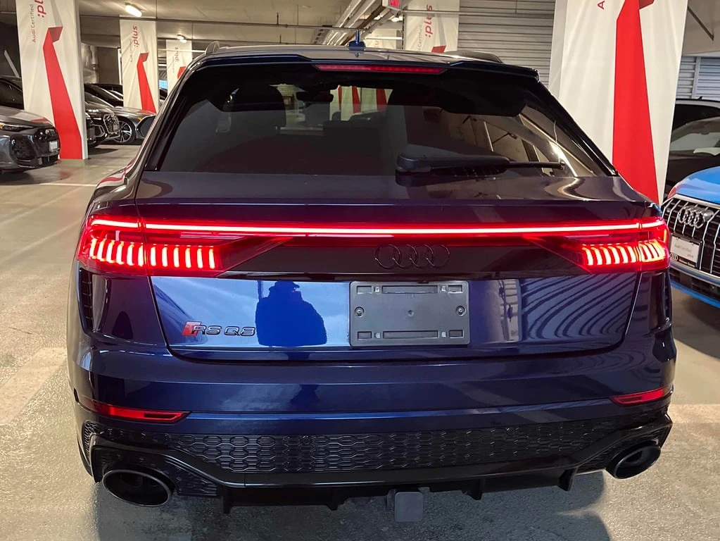 Audi RSQ8 * 4.0 TFSI quattro * CARFAX * БЕЗ ПЪРВОНАЧАЛНА ВНО - изображение 4