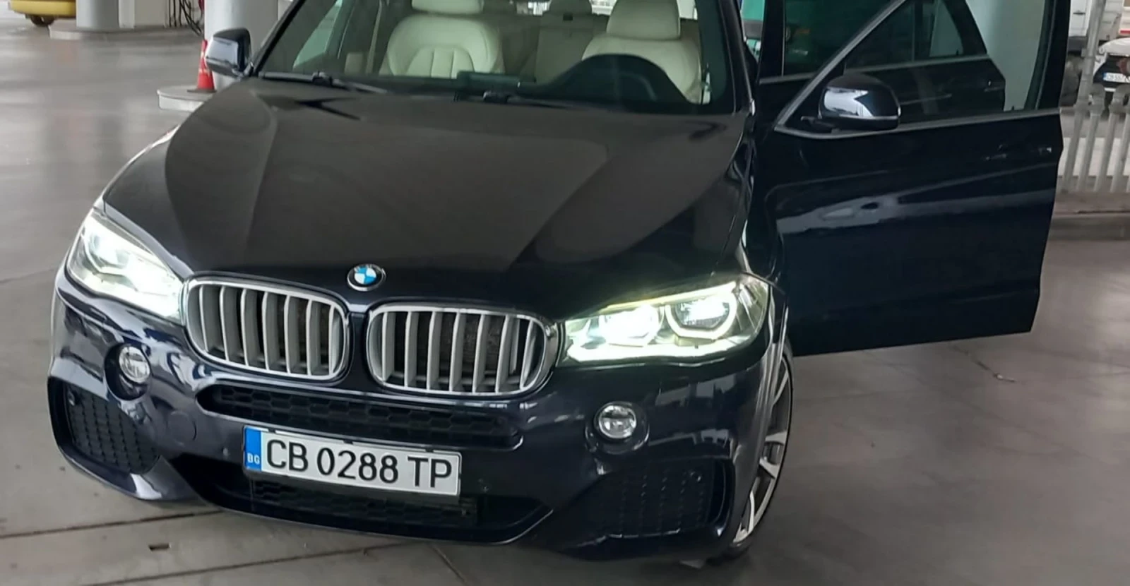 BMW X5 Xdrive30D* 7места* MPacket * panorama* full, снимка 3 - Автомобили и джипове - 54585271