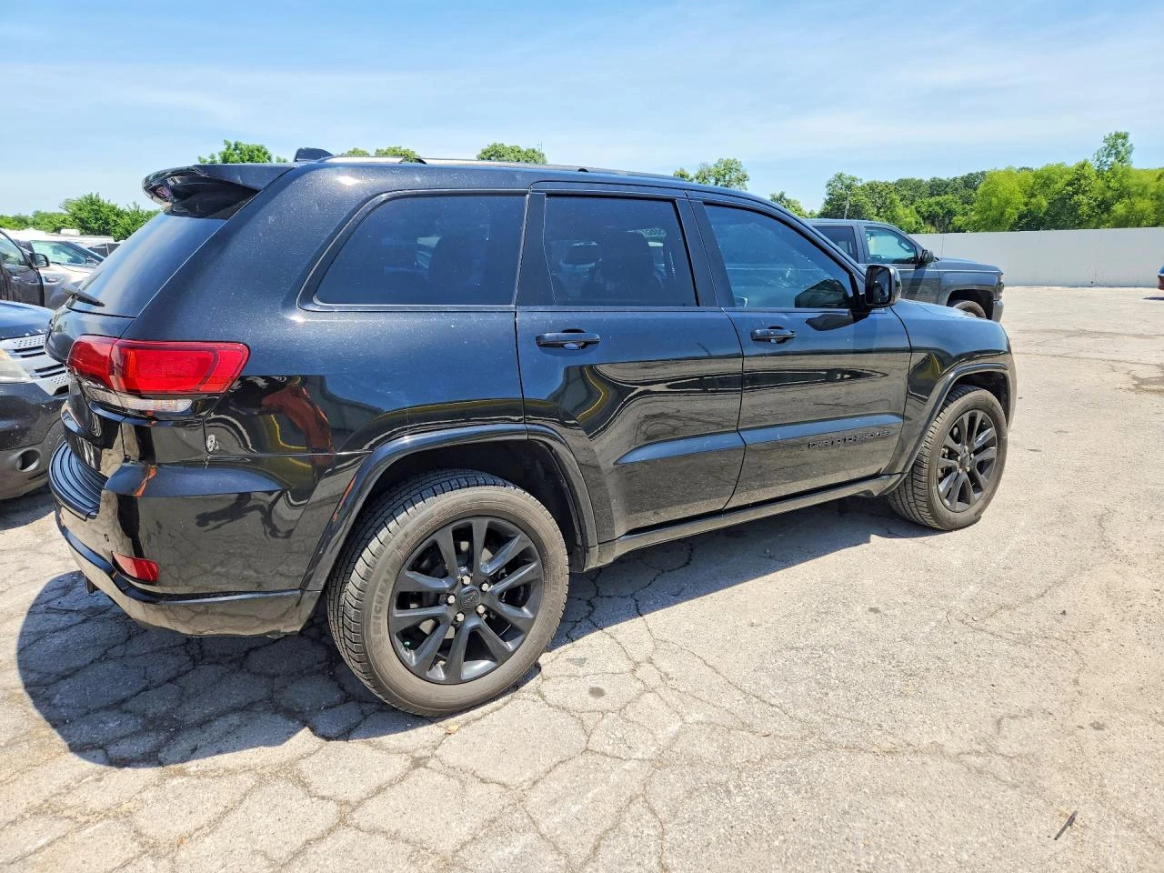 Jeep Grand cherokee LAREDO 3.6 !PANO/CAM! FULL, снимка 3 - Автомобили и джипове - 54970515