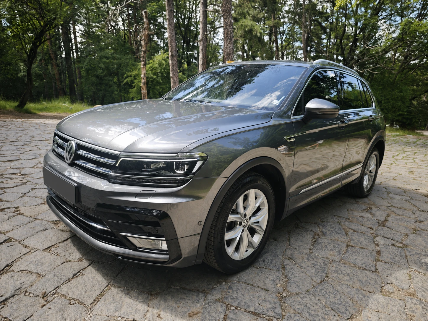 VW Tiguan 2.0 TDI 4MOTION R-Line