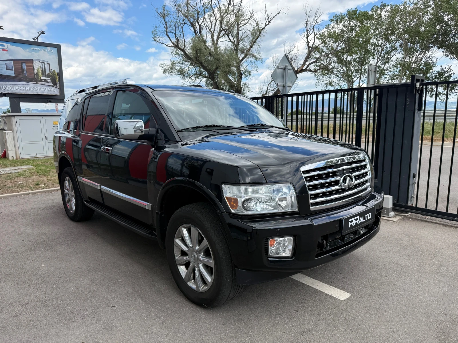 Infiniti QX56, снимка 6 - Автомобили и джипове - 55166544