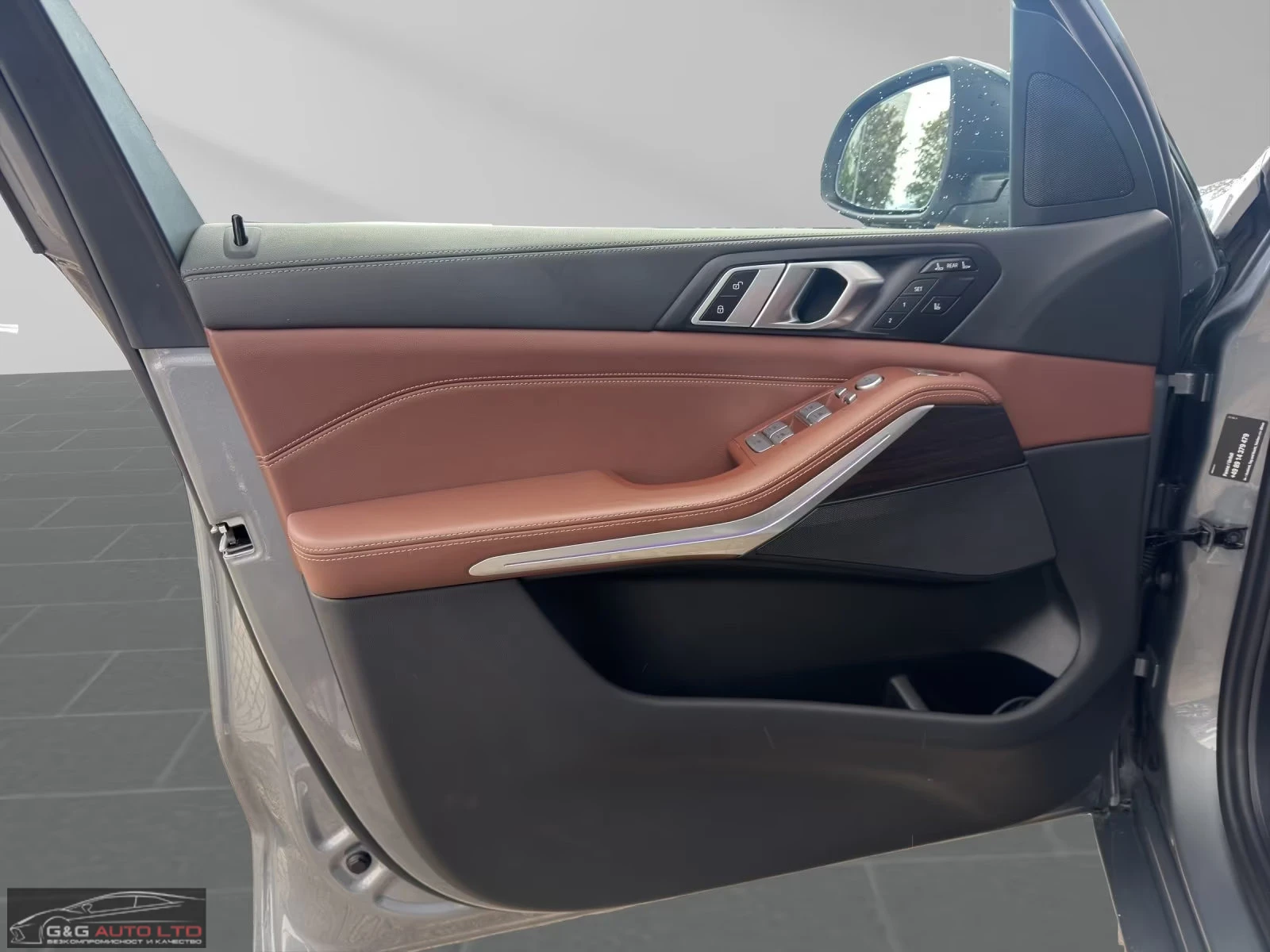 BMW X7 xDrive40d/352HP/FACELIFT/CRYSTAL/PANO/360/HUD/528q, снимка 11 - Автомобили и джипове - 55402904