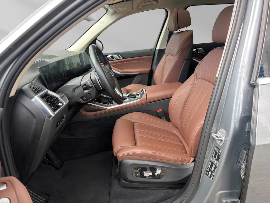BMW X7 xDrive40d/352HP/FACELIFT/CRYSTAL/PANO/360/HUD/528q, снимка 6 - Автомобили и джипове - 55402904
