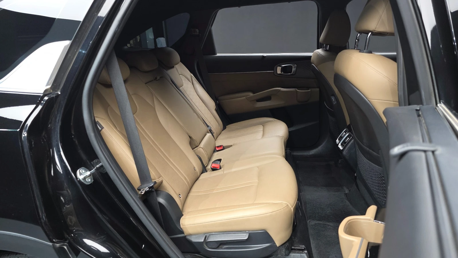 Kia Sorento 2.2 CRDi 4WD Noblesse | 360  | Drive Wise | Ventil, снимка 10 - Автомобили и джипове - 55865737
