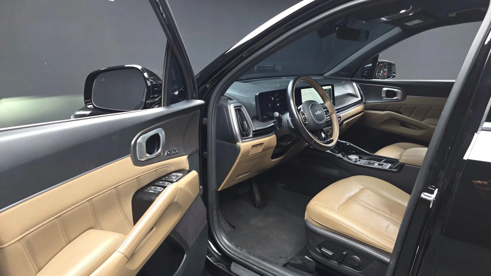 Kia Sorento 2.2 CRDi 4WD Noblesse | 360  | Drive Wise | Ventil, снимка 8 - Автомобили и джипове - 55865737