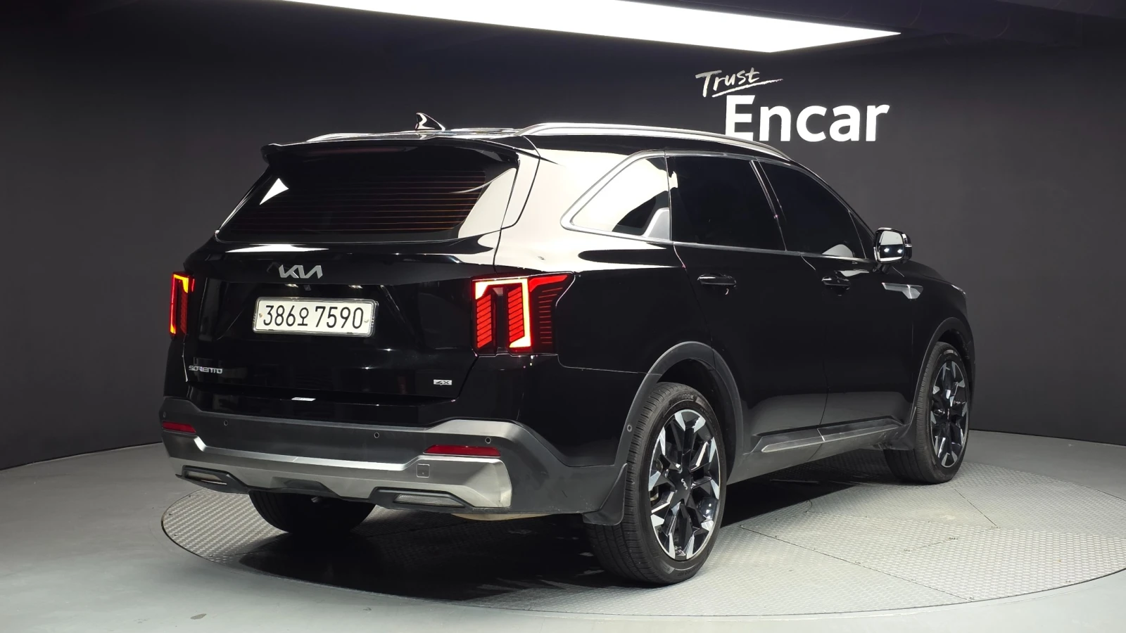 Kia Sorento 2.2 CRDi 4WD Noblesse | 360  | Drive Wise | Ventil, снимка 2 - Автомобили и джипове - 55865737