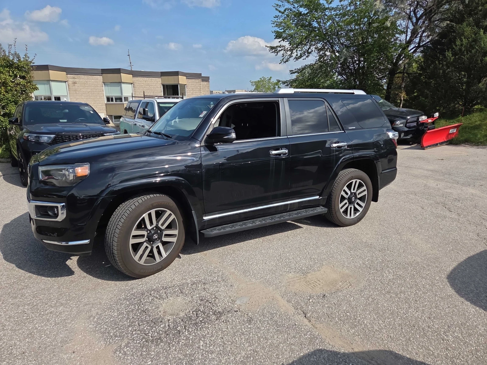 Toyota 4runner * 4WD * CARFAX * ОПЦИЯ ЗА ФИНАНСИРАНЕ , снимка 2 - Автомобили и джипове - 55989072
