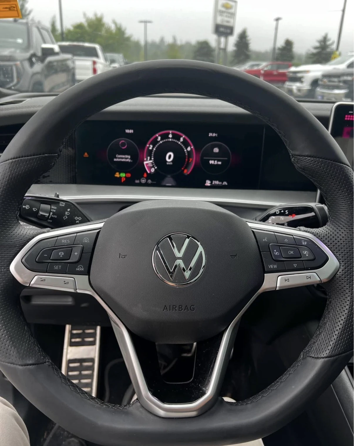 VW Tiguan COMFORTLINE R-LINE BLACK EDITION * 2.0 * AWD * , снимка 6 - Автомобили и джипове - 56007631