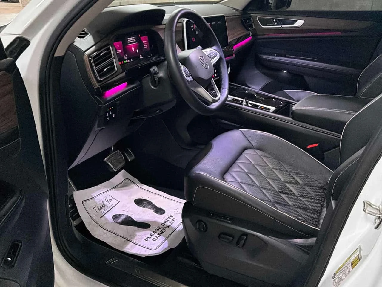 VW Atlas * Execline * CARFAX * ОБДУХВАНЕ * ПАНО * 6 МЕСТА *, снимка 5 - Автомобили и джипове - 56224984