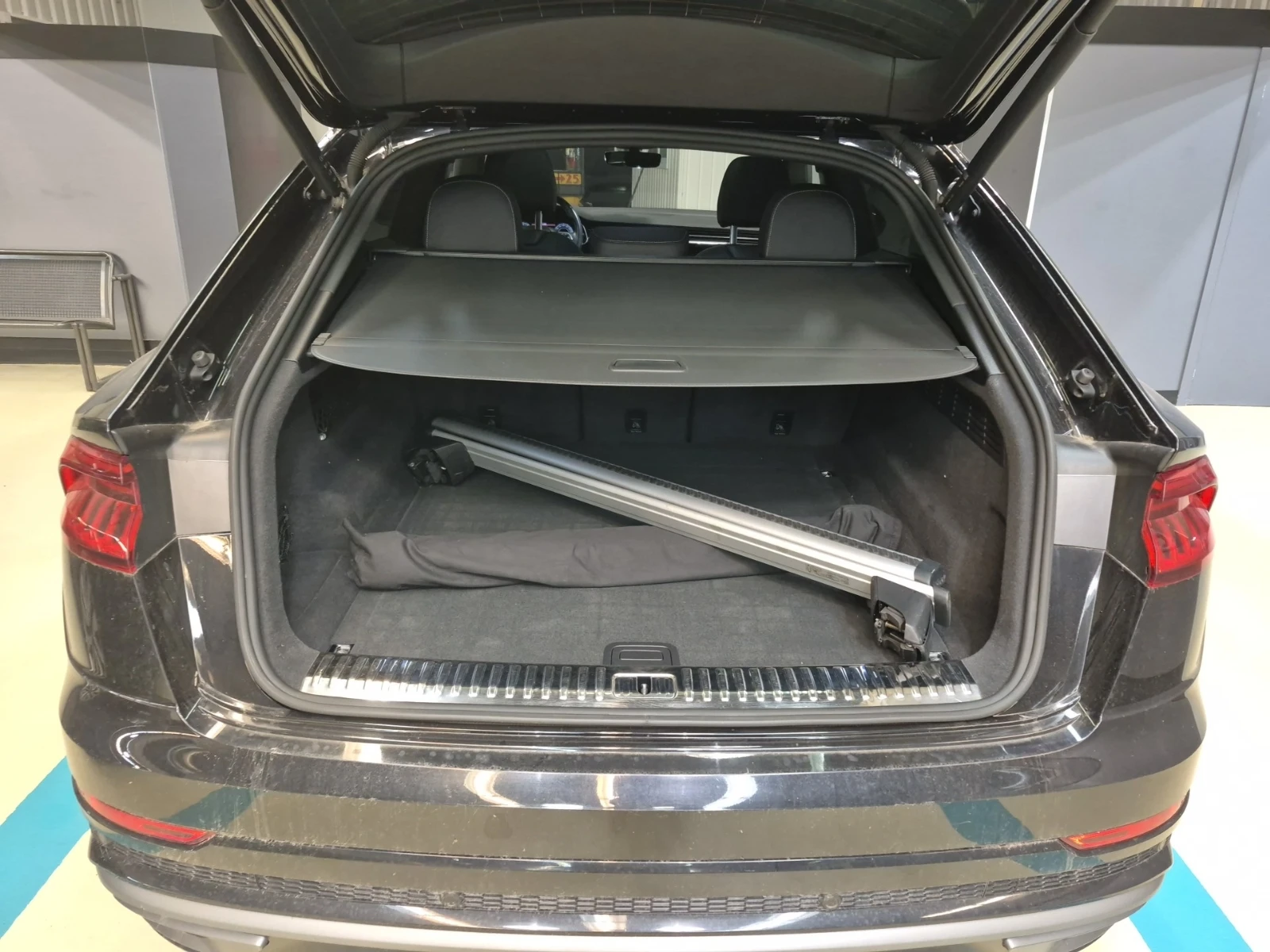 Audi Q8 PROGRESSIV, снимка 14 - Автомобили и джипове - 56325677