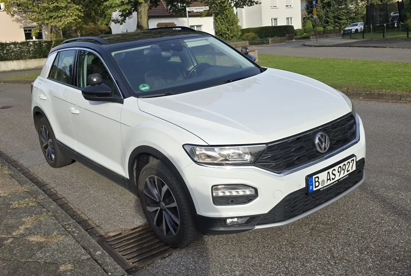VW T-Roc 1.6TDI   Учебен, снимка 3 - Автомобили и джипове - 56705323