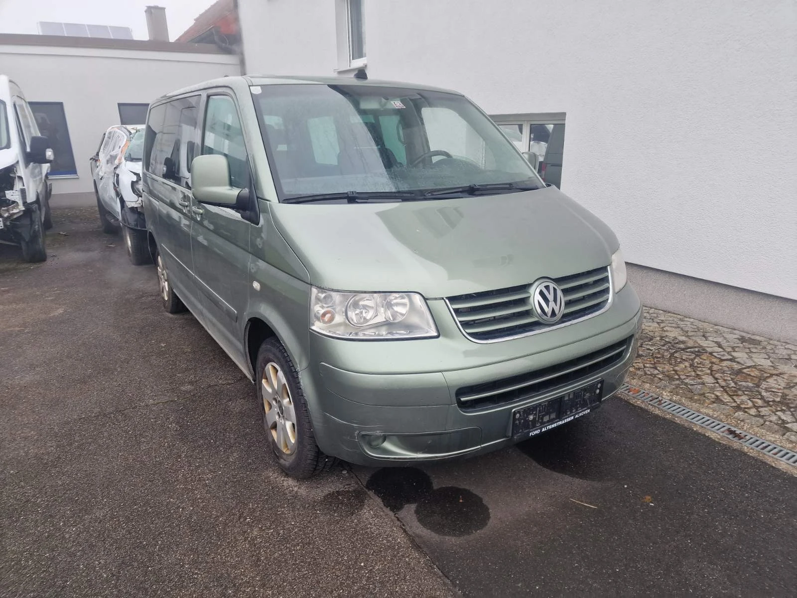 VW Multivan 2.5TDi - изображение 2