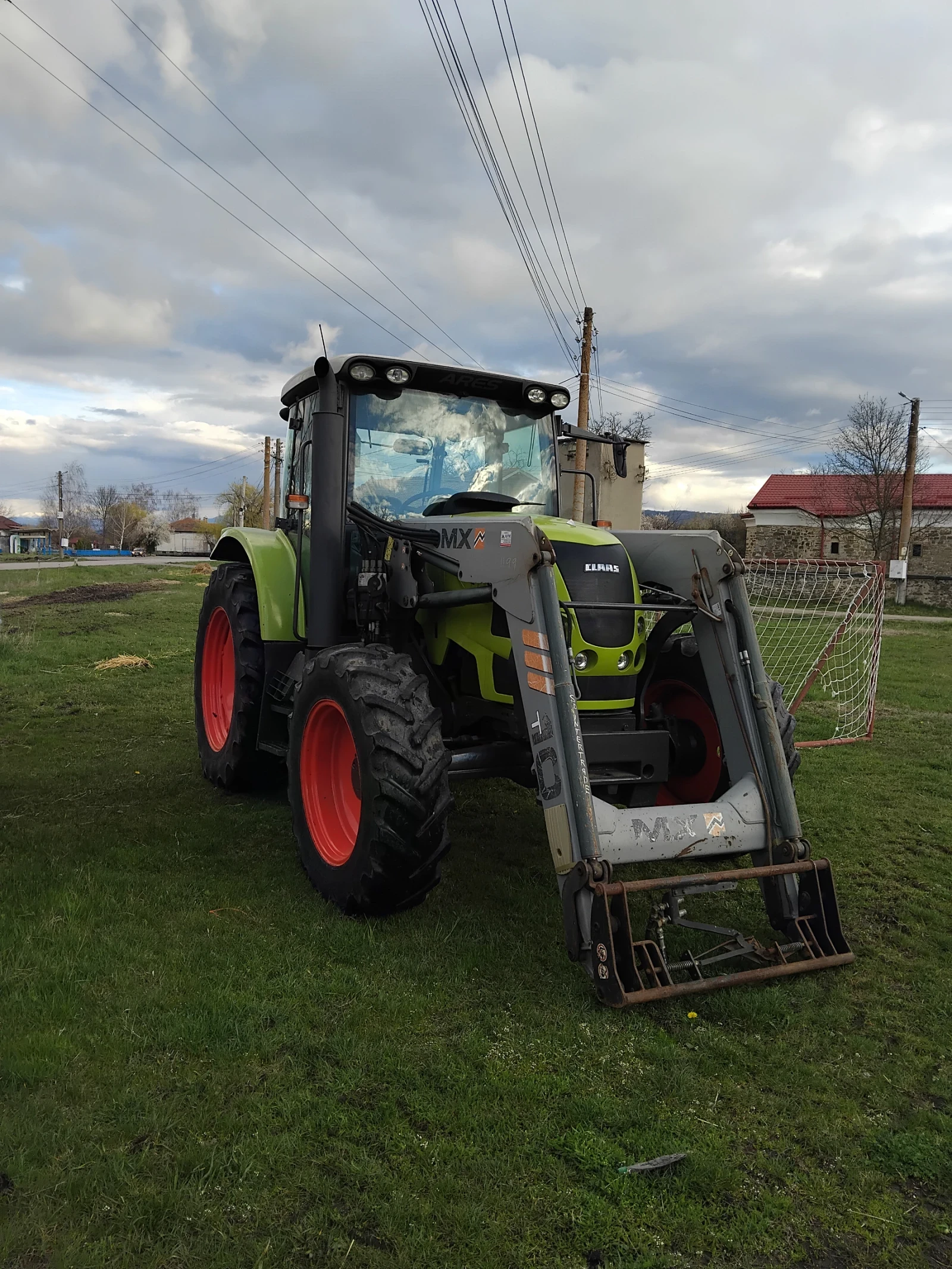 Трактор Claas Ares 557, снимка 4 - Селскостопанска техника - 54368555