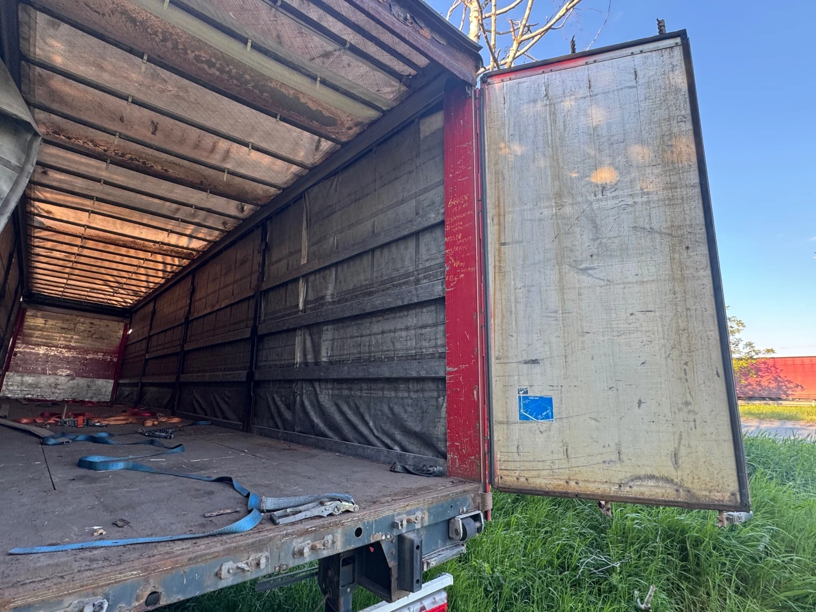Полуремарке Schwarzmuller W-Serie, снимка 13 - Ремаркета - 54407235