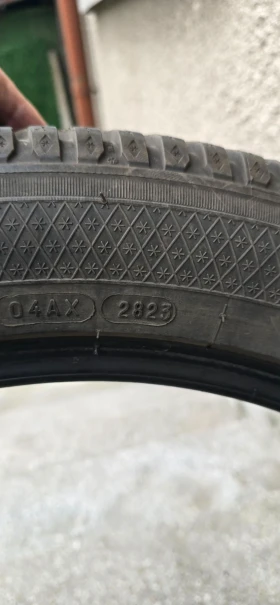 Гуми Зимни 255/45R20, снимка 1
