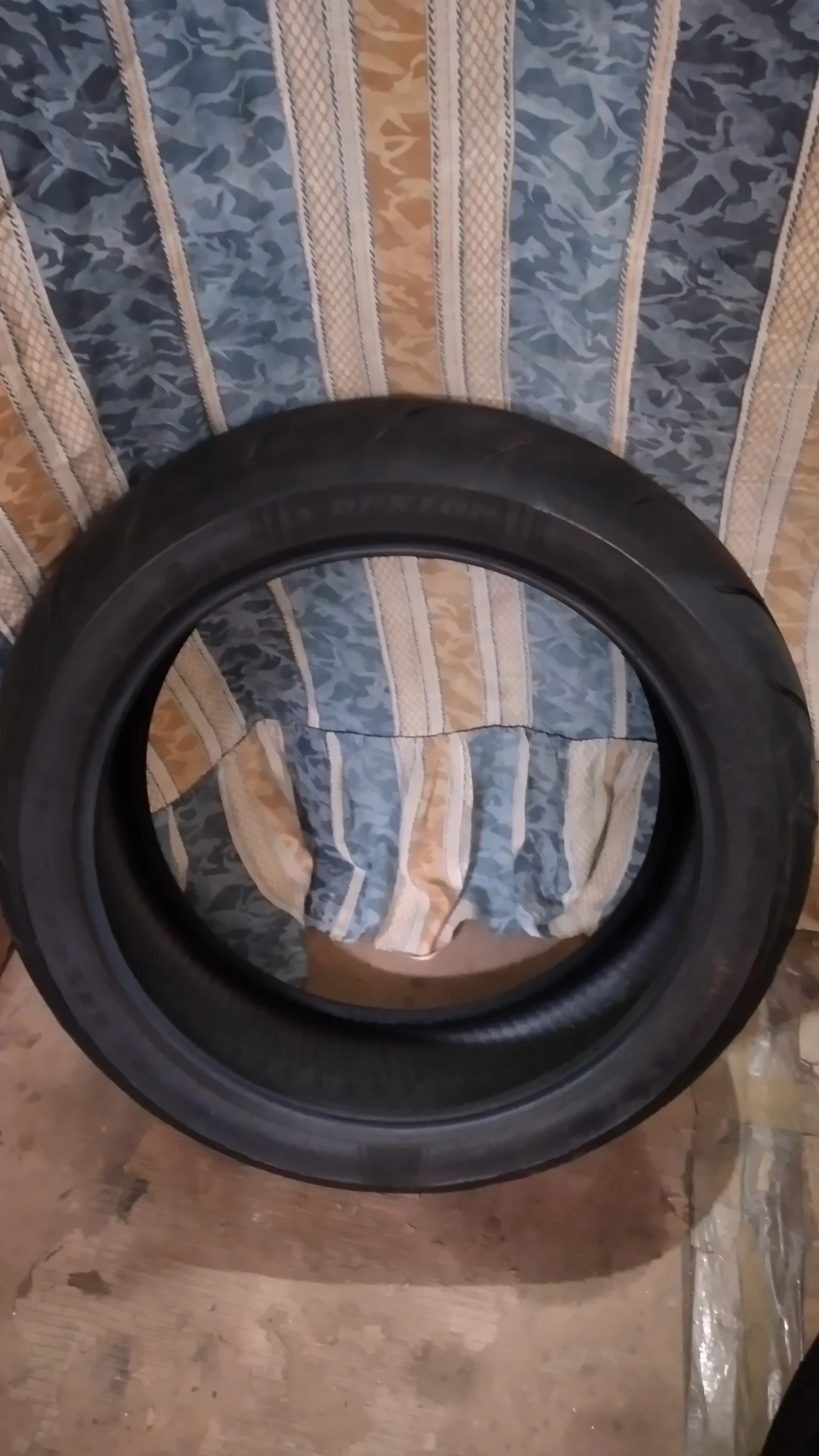 ���� 190/55 17 ZR | Mobile.bg � ����������� 4