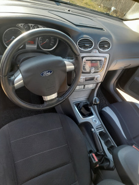 Ford Focus 1.6 110кс, снимка 14 - Автомобили и джипове - 45306712