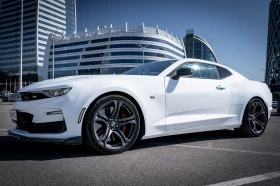 Chevrolet Camaro * V8 * 2SS + 1LE * Summit White (CARFAX) | Mobile.bg    4