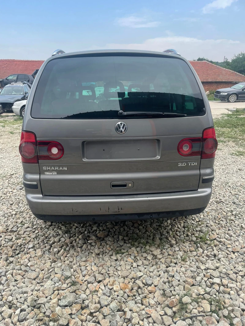 VW Sharan 2.0тди, снимка 3 - Автомобили и джипове - 45089969