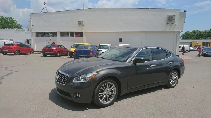 Infiniti M, снимка 1 - Автомобили и джипове - 47115981