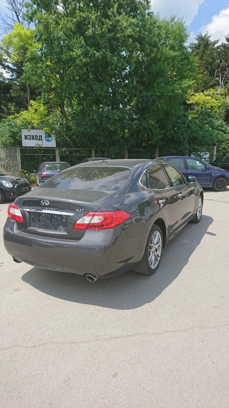 Infiniti M, снимка 3 - Автомобили и джипове - 47115981