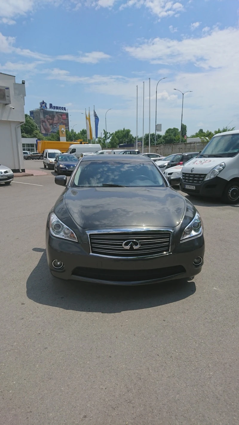 Infiniti M, снимка 9 - Автомобили и джипове - 47115981