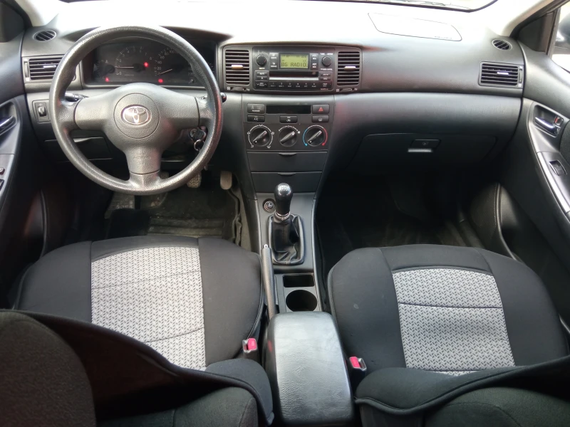 Toyota Corolla 1.4i 16V 97к.с., снимка 9 - Автомобили и джипове - 46974749