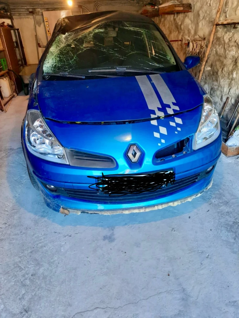 Renault Clio, снимка 1 - Автомобили и джипове - 48012229