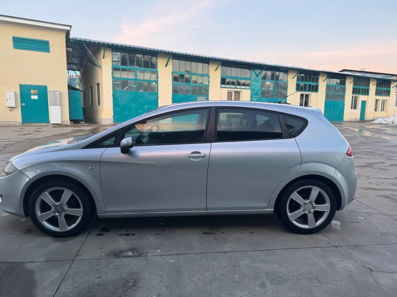 Seat Leon, снимка 4 - Автомобили и джипове - 48570716