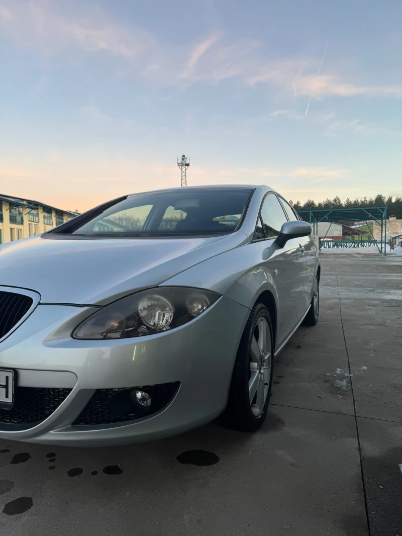 Seat Leon, снимка 2 - Автомобили и джипове - 48570716