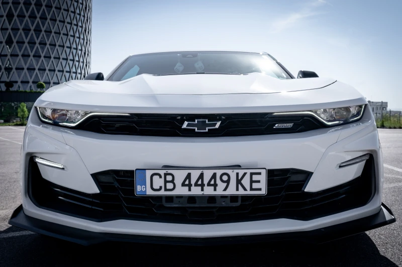 Chevrolet Camaro * V8 * 2SS + 1LE * Summit White (CARFAX), снимка 3 - Автомобили и джипове - 49395444