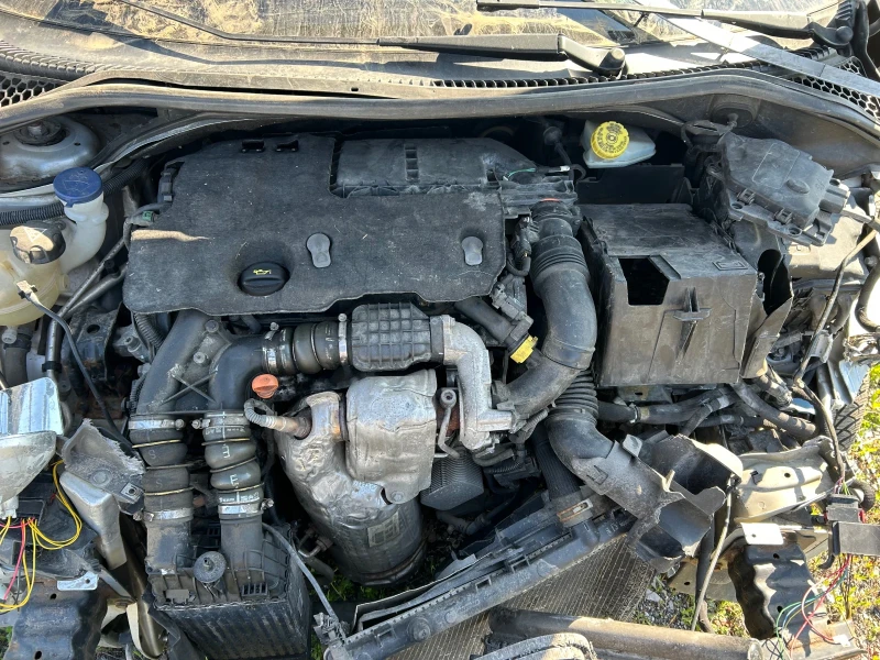 Peugeot 207 1.6 hdi 90кс, снимка 7 - Автомобили и джипове - 52366239