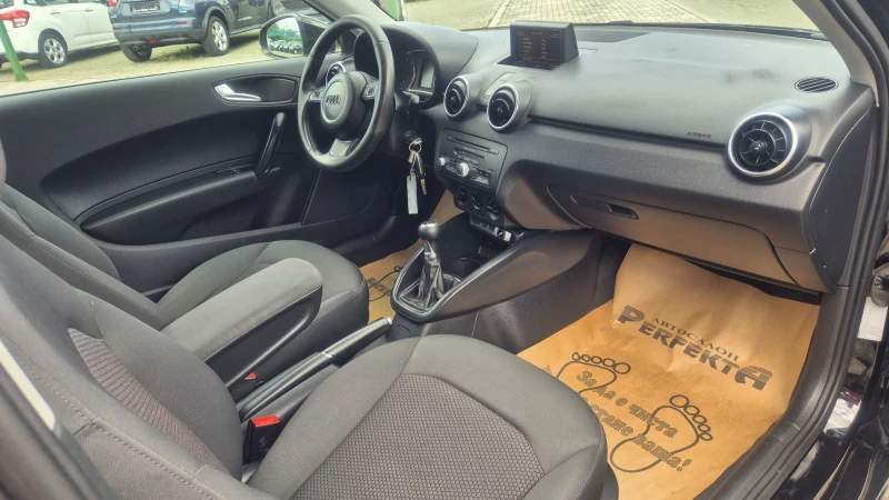 Audi A1 1.2 бензин 86к.с., снимка 14 - Автомобили и джипове - 50378554