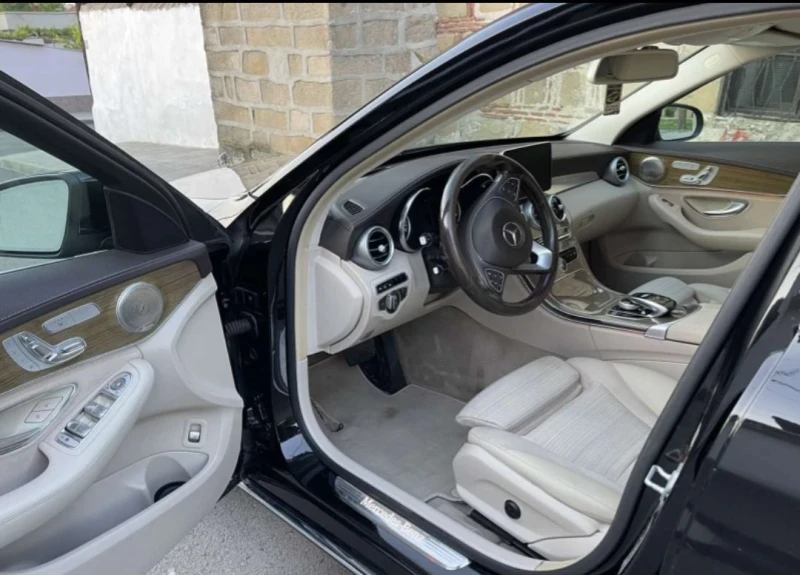 Mercedes-Benz C 220 C220, снимка 11 - Автомобили и джипове - 52470072