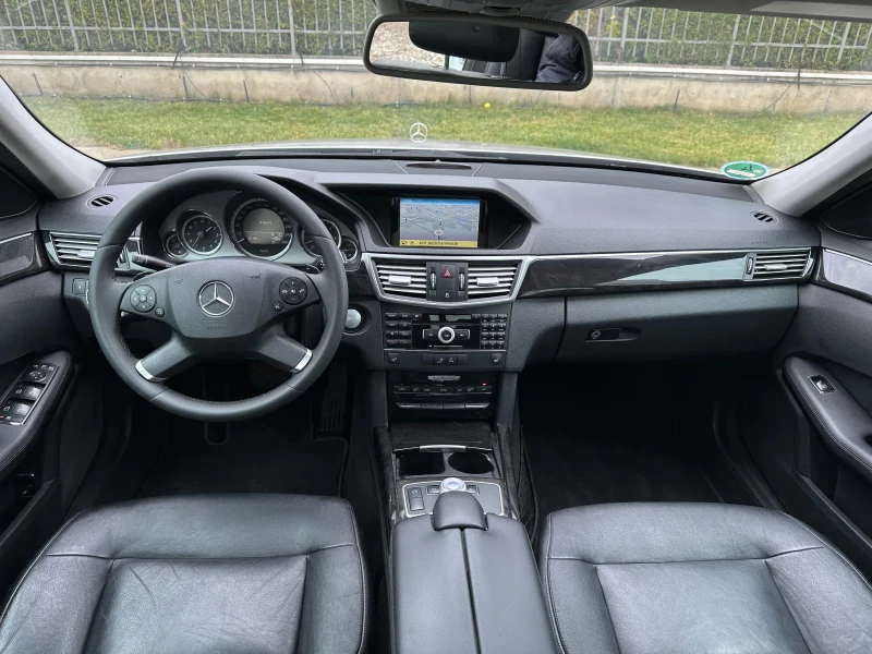 Mercedes-Benz E 350 Keyless * Мъртва точка * Night Vision * Подгрев, снимка 9 - Автомобили и джипове - 52556414